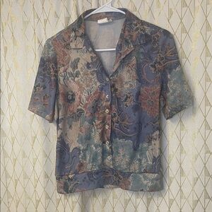 Floral Patterned Button-Up Blouse